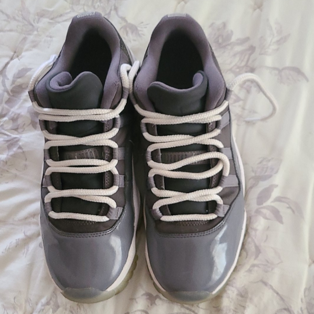 Jordan retro 11 lows